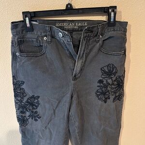 American Eagle Floral Embroidered Mom Jeans | Women's Size 6 | Grey Black Denim